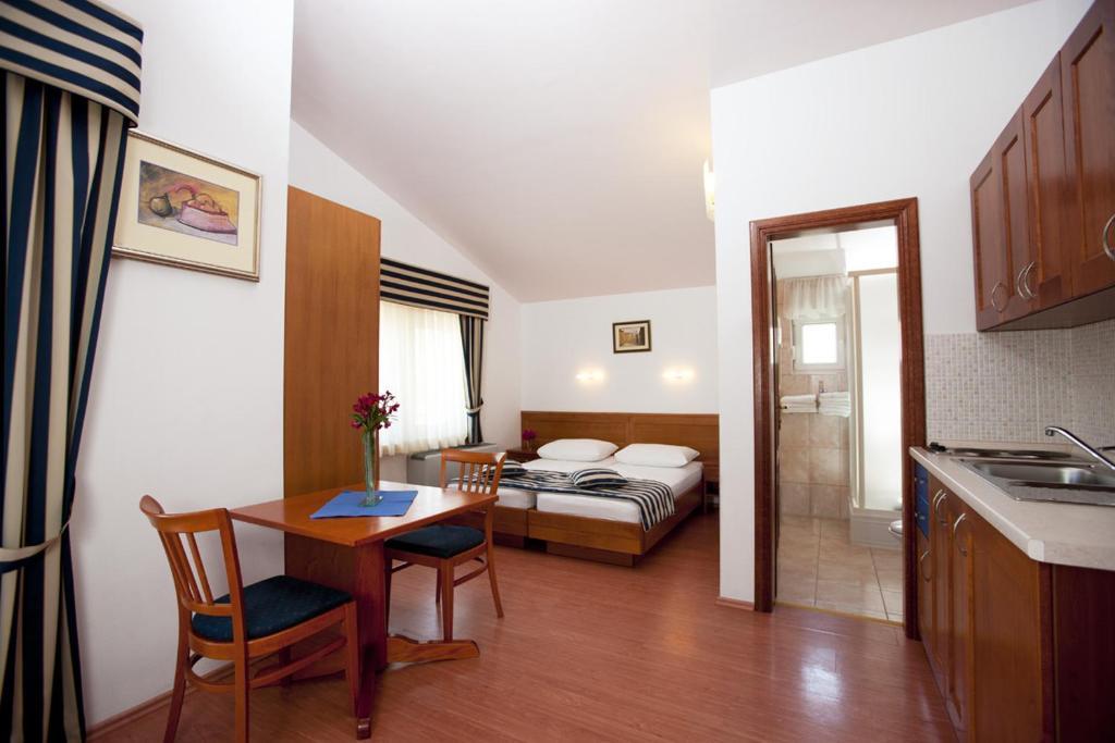 Villa Kruna Grada Trogir Rom bilde
