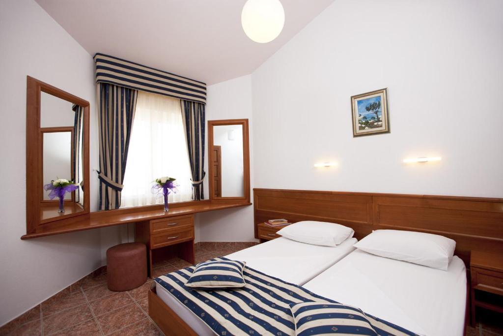 Villa Kruna Grada Trogir Rom bilde